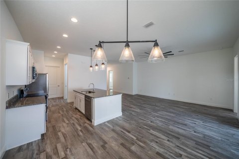 House in Ocala, Florida 3 bedrooms, 158.12 sq.m. № 2166580 - photo 8