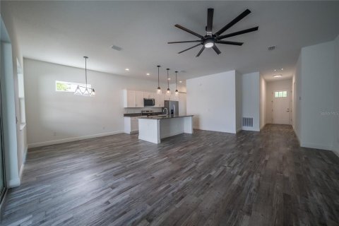 House in Ocala, Florida 3 bedrooms, 158.12 sq.m. № 2166580 - photo 6