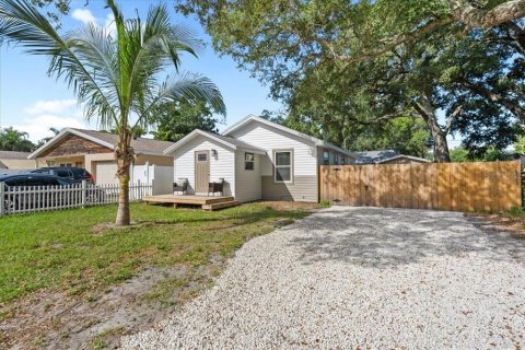 Villa ou maison à vendre à Saint Petersburg, Floride: 3 chambres, 115.2 m2 № 2398875 - photo 4