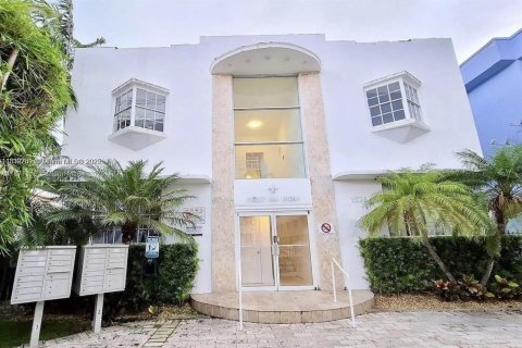 Copropriété à louer à Miami Beach, Floride: 1 chambre, 42.36 m2 № 1923863 - photo 2