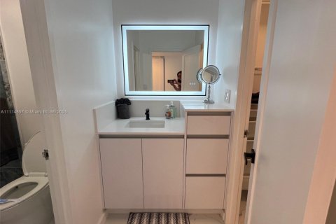 Снять в аренду кондоминиум в Майами-Бич, Флорида 49.24м2, № 1812081 - фото 13
