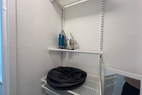 Снять в аренду кондоминиум в Майами-Бич, Флорида 49.24м2, № 1812081 - фото 18