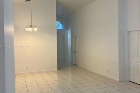 House in Boynton Beach, Florida 3 bedrooms, 176.61 sq.m. № 1731579 - photo 10