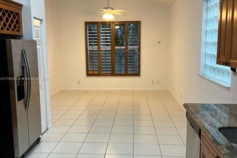 House in Boynton Beach, Florida 3 bedrooms, 176.61 sq.m. № 1731579 - photo 9