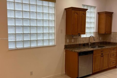 House in Boynton Beach, Florida 3 bedrooms, 176.61 sq.m. № 1731579 - photo 7