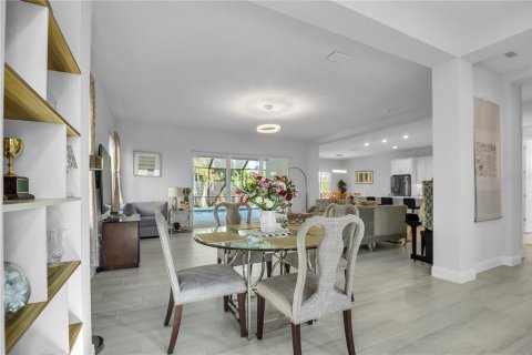 Villa ou maison à vendre à Bradenton, Floride: 5 chambres, 364.46 m2 № 2143466 - photo 9