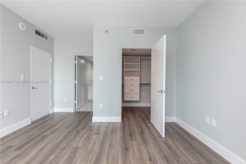 Copropriété à louer à Miami, Floride: 3 chambres, 138.8 m2 № 2027321 - photo 14