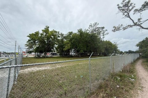 Propiedad comercial en alquiler en Orlando, Florida № 1673313 - foto 2