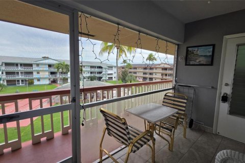 Condo in Hollywood, Florida, 1 bedroom № 2177963 - photo 21