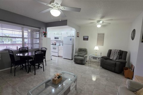 Condo in Hollywood, Florida, 1 bedroom № 2177963