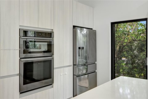 Купить таунхаус в Бока-Ратон, Флорида 3 спальни, 181.44м2, № 1957957 - фото 10