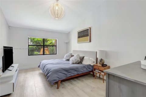 Купить таунхаус в Бока-Ратон, Флорида 3 спальни, 181.44м2, № 1957957 - фото 16