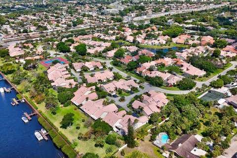 Купить таунхаус в Бока-Ратон, Флорида 3 спальни, 181.44м2, № 1957957 - фото 30