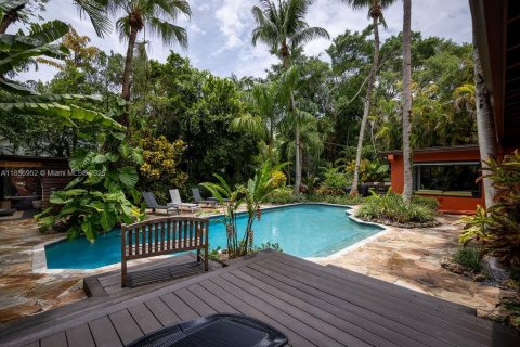 Casa en venta en Miami, Florida, 3 dormitorios, 221.57 m2 № 1842388 - foto 22