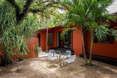 Casa en venta en Miami, Florida, 3 dormitorios, 221.57 m2 № 1842388 - foto 3