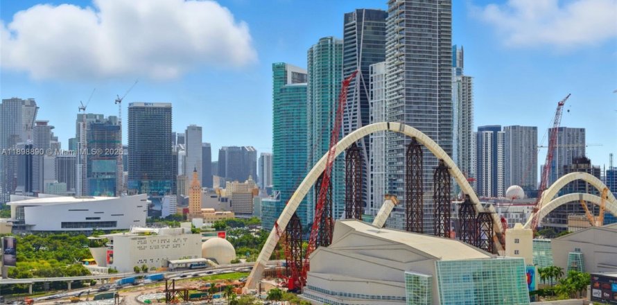 Condo à Miami, Floride, 2 chambres № 1951000