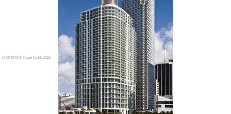 Condominio en Miami, Florida, 2 dormitorios  № 1921919