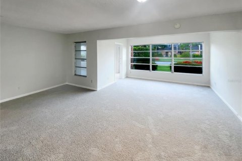Copropriété à vendre à Seminole, Floride: 2 chambres, 111.95 m2 № 1822929 - photo 16