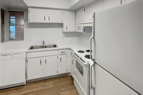 Copropriété à vendre à Seminole, Floride: 2 chambres, 111.95 m2 № 1822929 - photo 7