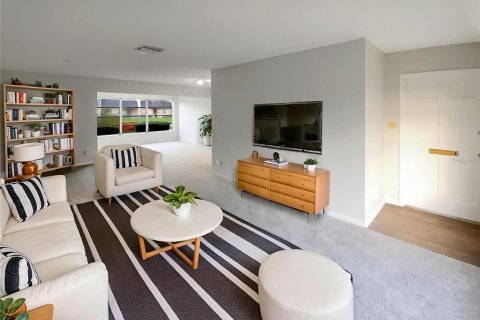 Copropriété à vendre à Seminole, Floride: 2 chambres, 111.95 m2 № 1822929 - photo 2