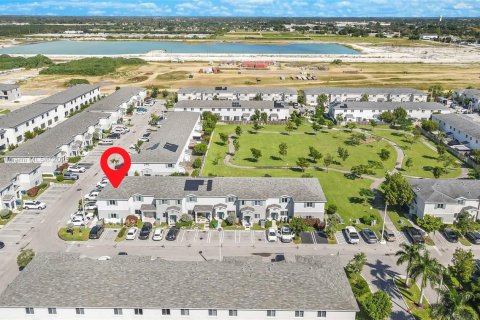 Adosado en venta en Florida City, Florida, 4 dormitorios, 160.72 m2 № 1957283 - foto 28