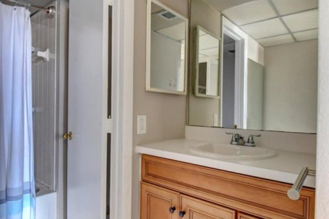 Condo in Boca Raton, Florida, 2 bedrooms № 2153676 - photo 28