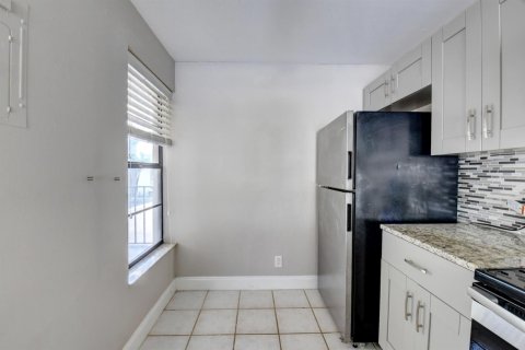 Condo in Boca Raton, Florida, 2 bedrooms № 2153676 - photo 19