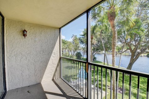 Condo in Boca Raton, Florida, 2 bedrooms № 2153676 - photo 16