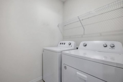 Casa en venta en Cape Coral, Florida, 4 dormitorios, 169.83 m2 № 2383871 - foto 18