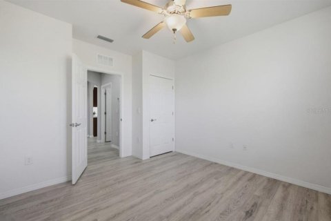 Casa en venta en Cape Coral, Florida, 4 dormitorios, 169.83 m2 № 2383871 - foto 12