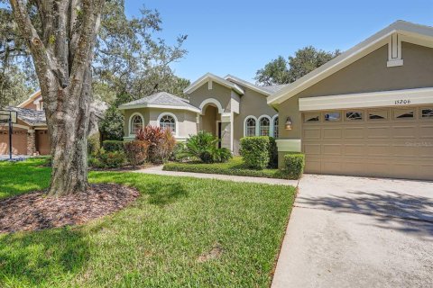 House in Fish Hawk, Florida 5 bedrooms, 309.18 sq.m. № 1909486 - photo 9