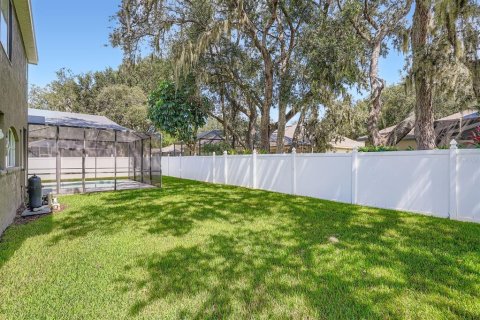 House in Fish Hawk, Florida 5 bedrooms, 309.18 sq.m. № 1909486 - photo 11