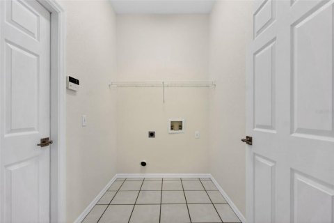 House in Winter Haven, Florida 3 bedrooms, 177.81 sq.m. № 2229175 - photo 12
