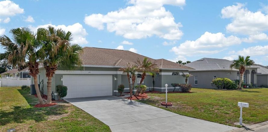 House in Winter Haven, Florida 3 bedrooms, 177.81 sq.m. № 2229175
