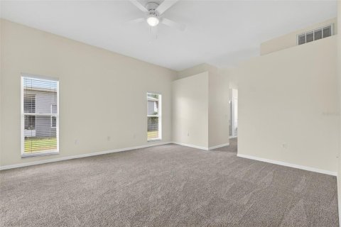 House in Winter Haven, Florida 3 bedrooms, 177.81 sq.m. № 2229175 - photo 19
