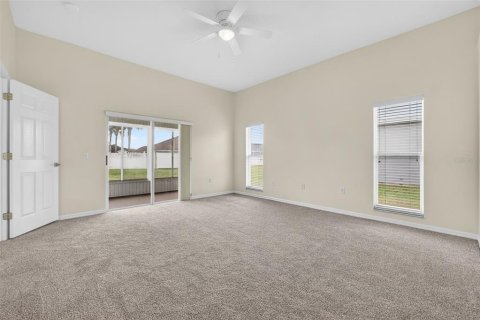House in Winter Haven, Florida 3 bedrooms, 177.81 sq.m. № 2229175 - photo 29