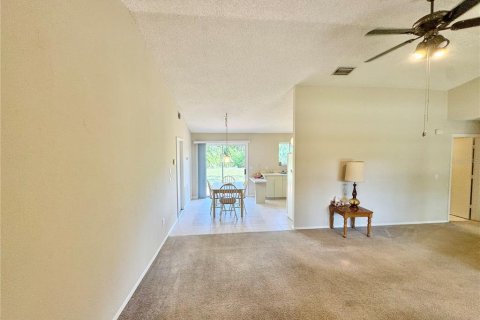 Casa en venta en Port Charlotte, Florida, 2 dormitorios, 91.79 m2 № 1778086 - foto 2