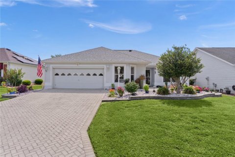 House in The Villages, Florida 3 bedrooms, 137.31 sq.m. № 2200369