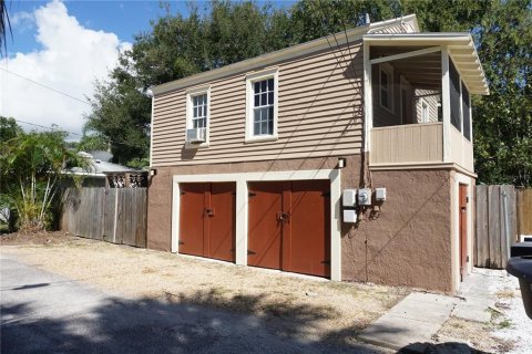House in Saint Petersburg, Florida 3 bedrooms, 124.77 sq.m. № 1911991 - photo 10