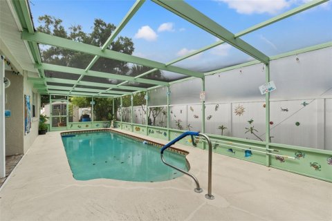 House in New Port Richey, Florida 2 bedrooms, 131.74 sq.m. № 1771511 - photo 17