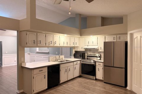 Villa ou maison à louer à Palm Coast, Floride: 4 chambres, 207.17 m2 № 2347776 - photo 11