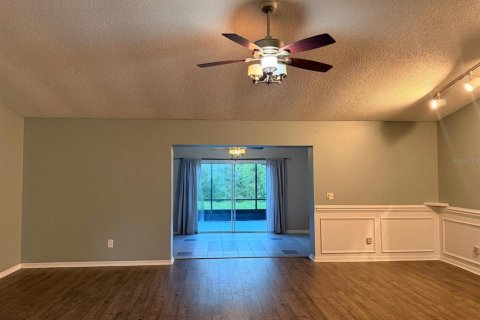 Villa ou maison à louer à Palm Coast, Floride: 4 chambres, 207.17 m2 № 2347776 - photo 2