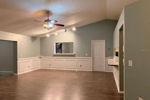 Villa ou maison à louer à Palm Coast, Floride: 4 chambres, 207.17 m2 № 2347776 - photo 9