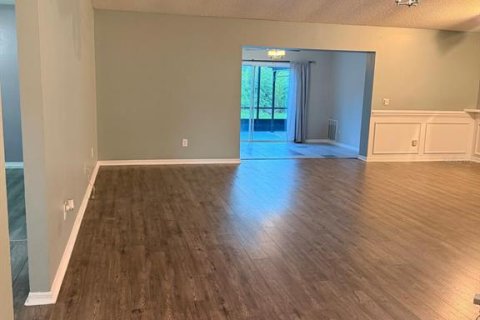 Villa ou maison à louer à Palm Coast, Floride: 4 chambres, 207.17 m2 № 2347776 - photo 4