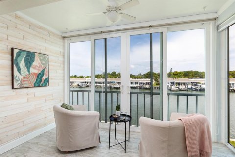 Copropriété à vendre à Saint Petersburg, Floride: 2 chambres, 85.47 m2 № 2234421 - photo 4