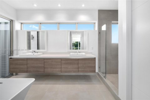 Villa ou maison à vendre à Weston, Floride: 5 chambres, 353.96 m2 № 2009478 - photo 14