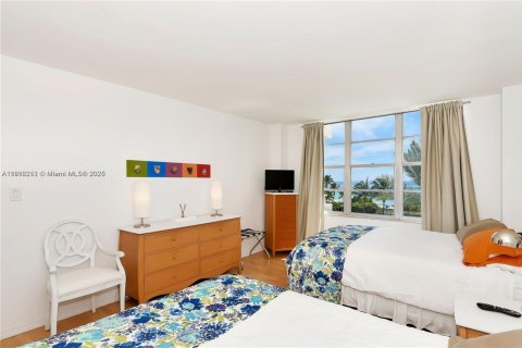 Appartement à louer à Miami Beach, Floride: 2 chambres, 95.69 m2 № 1960041 - photo 15