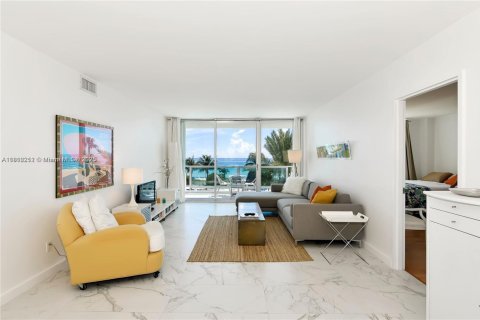 Appartement à louer à Miami Beach, Floride: 2 chambres, 95.69 m2 № 1960041 - photo 7