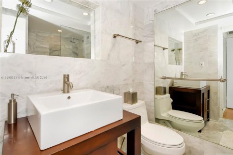 Appartement à louer à Miami Beach, Floride: 2 chambres, 95.69 m2 № 1960041 - photo 5