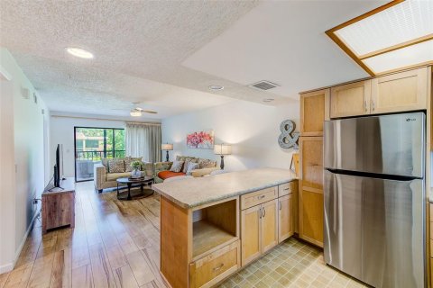 Condo in Largo, Florida, 2 bedrooms  № 1879372 - photo 3